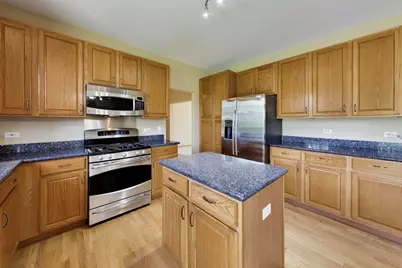 14106 Glenwood Court, Libertyville, IL 60048 - Photo 10