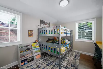 9717 S Hamlin Avenue, Evergreen Park, IL 60805 - Photo 12