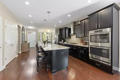 1636 Castle Lawn Court, Naperville, IL 60565 - Photo 10