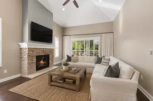1636 Castle Lawn Ct, Naperville, IL 60565 - Photo 4