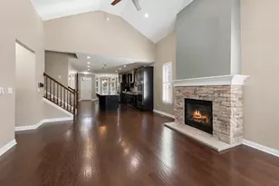 1636 Castle Lawn Ct, Naperville, IL 60565 - Photo 6