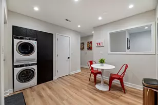 7109 N Western Ave, Chicago, IL 60645 - Photo 10