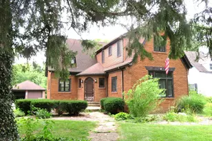 801 Fremont Ave, Morris, IL 60450 - Photo 1