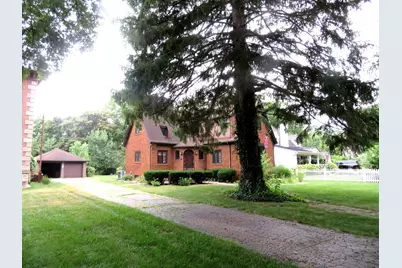 801 Fremont Avenue, Morris, IL 60450 - Photo 2
