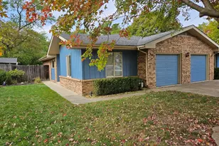 305 S Jackson St, Batavia, IL 60510 - Photo 1