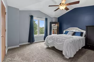 212 Galvin Pkwy, Harvard, IL 60033 - Photo 12