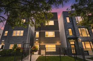 4053 S Prairie Ave, Chicago, IL 60653 - Photo 1