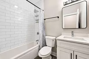 4053 S Prairie Ave, Chicago, IL 60653 - Photo 14