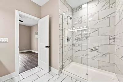 4053 S Prairie Avenue, Chicago, IL 60653 - Photo 12