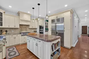450 N Elm Ave, Elmhurst, IL 60126 - Photo 12