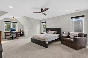450 N Elm Ave, Elmhurst, IL 60126 - Photo 28