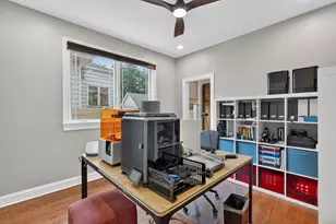 450 N Elm Ave, Elmhurst, IL 60126 - Photo 18
