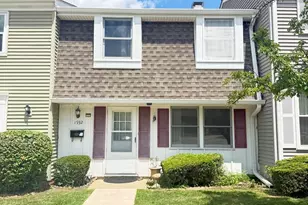 1932 Farnham Ct, Schaumburg, IL 60194 - Photo 1