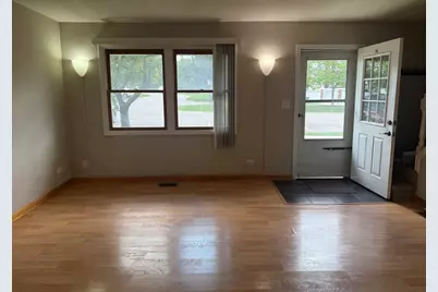 1932 Farnham Court, Schaumburg, IL 60194 - Photo 2