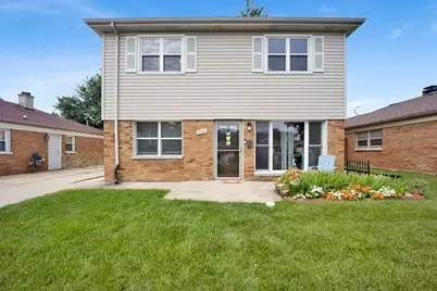 11642 S Meadow Lane Drive, Merrionette Park, IL 60803 - Photo 2