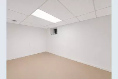 901 S Myrtle Avenue, Villa Park, IL 60181 - Photo 20
