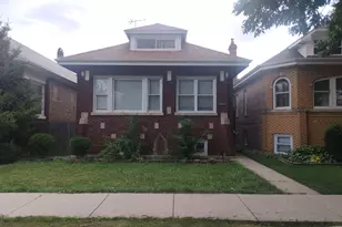 5829 S Sawyer Ave, Chicago, IL 60629 - Photo 1