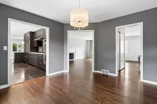 509 Meadow Dr, Wilmette, IL 60091 - Photo 4