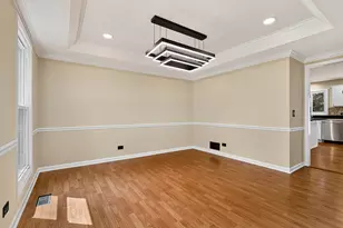 3479 Charlemaine Dr, Aurora, IL 60504 - Photo 8