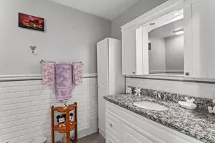1212 Carswell Ave, Elk Grove Village, IL 60007 - Photo 18