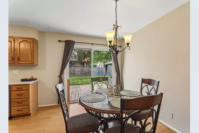 1212 Carswell Avenue, Elk Grove Village, IL 60007 - Photo 8