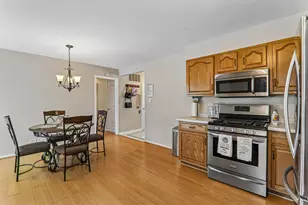 1212 Carswell Ave, Elk Grove Village, IL 60007 - Photo 12