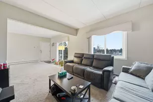 940 N Rohlwing Rd, Addison, IL 60101 - Photo 4