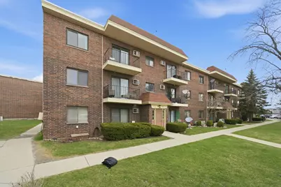 940 N Rohlwing Road #201A, Addison, IL 60101 - Photo 2