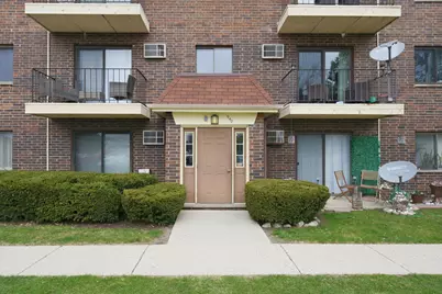 940 N Rohlwing Road #201A, Addison, IL 60101 - Photo 1