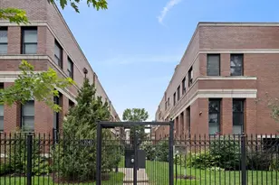 2036 W Le Moyne St, Chicago, IL 60622 - Photo 2