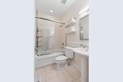 2036 W Lemoyne Street #D, Chicago, IL 60622 - Photo 8