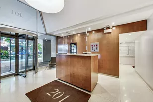 201 E Chestnut St, Chicago, IL 60611 - Photo 22