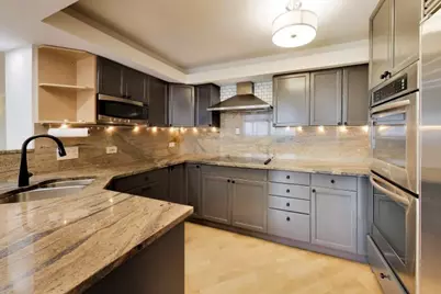 201 E Chestnut Street #3A, Chicago, IL 60611 - Photo 2