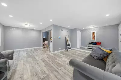 18107 Kostner Avenue, Country Club Hills, IL 60478 - Photo 6