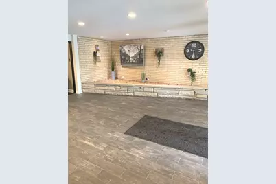 7211 Wolf Road #412A, Indian Head Park, IL 60525 - Photo 4