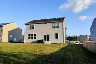 8509 Rosehall Dr, Joliet, IL 60431 - Photo 4