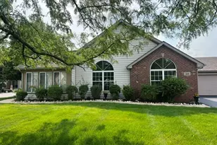 418 Stonegate Way, Manteno, IL 60950 - Photo 1