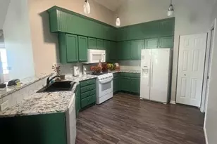 418 Stonegate Way, Manteno, IL 60950 - Photo 6
