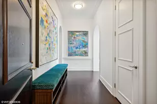 118 E Erie St, Chicago, IL 60611 - Photo 4
