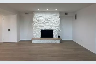 120 S Spruce Avenue #407, Wood Dale, IL 60191 - Photo 10