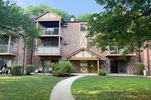 753 S Dwyer Ave, Arlington Heights, IL 60005 - Photo 1