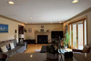 8283 Lake Ridge Dr, Burr Ridge, IL 60527 - Photo 14