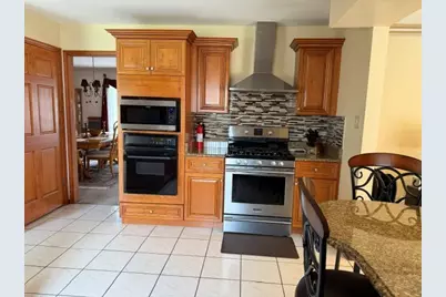 8283 Lake Ridge Drive, Burr Ridge, IL 60527 - Photo 10