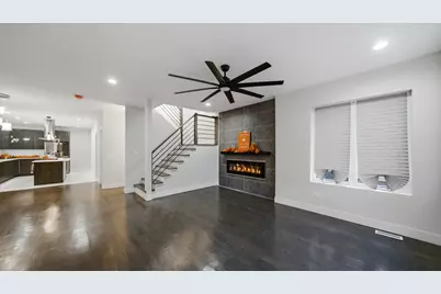 [Address not provided], Chicago, IL 60619 - Photo 4