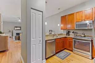 1942 S Prairie St, Chicago, IL 60616 - Photo 10