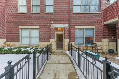 1942 S Prairie Street #2, Chicago, IL 60616 - Photo 2