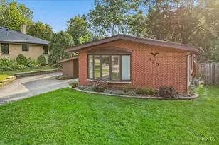 120 S Prairie Ave, Bloomingdale, IL 60108 - Photo 1