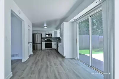 54 Linden Lane, Cary, IL 60013 - Photo 8