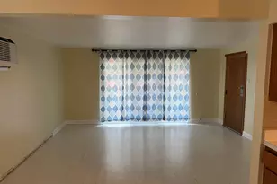 5743 S Kenton Ave, Chicago, IL 60629 - Photo 2
