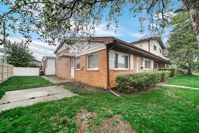 9011 N Clifton Avenue #0, Niles, IL 60714 - Photo 2